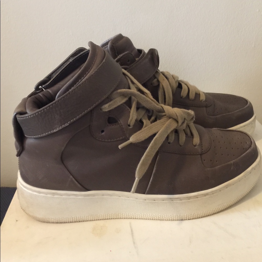 Celine HighTop Sneakers size 38